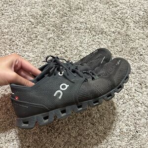 black on cloud shoes